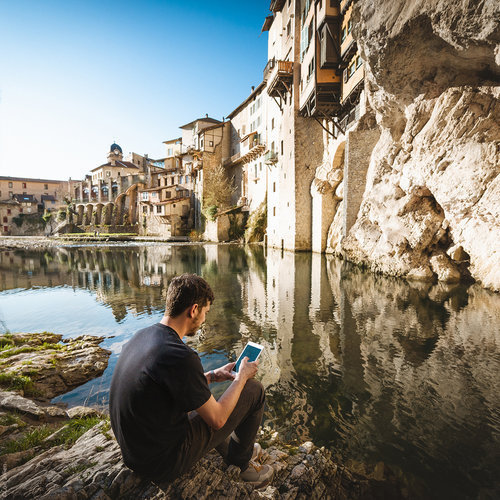 Images produced for Bouygues Telecom in France by local photographers