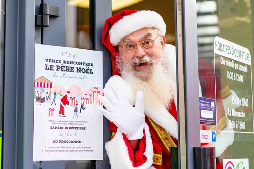 Picture of Santa Claus for a Pickup Services contest.