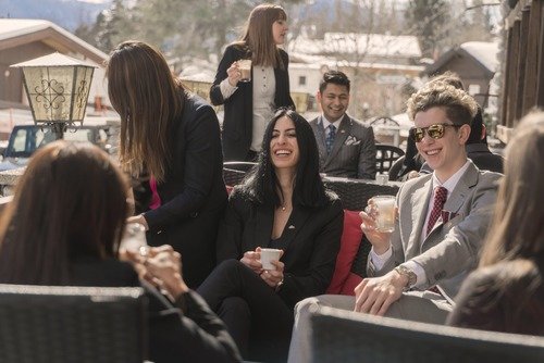 Break between students outside