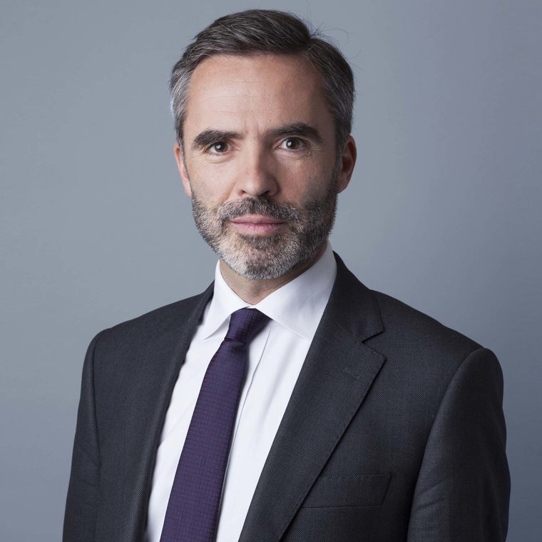 Portrait Corporate