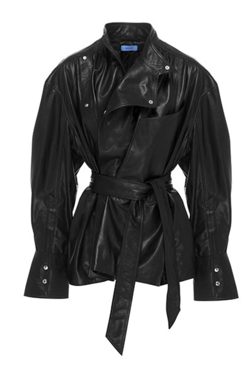 Production of high quality visuals for the Thierry Mugler's Autumn Winter 2020 collection for e-commerce.
