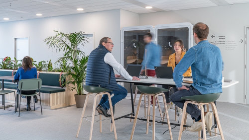 For our client we produced retouched photos of their coworking spaces.
